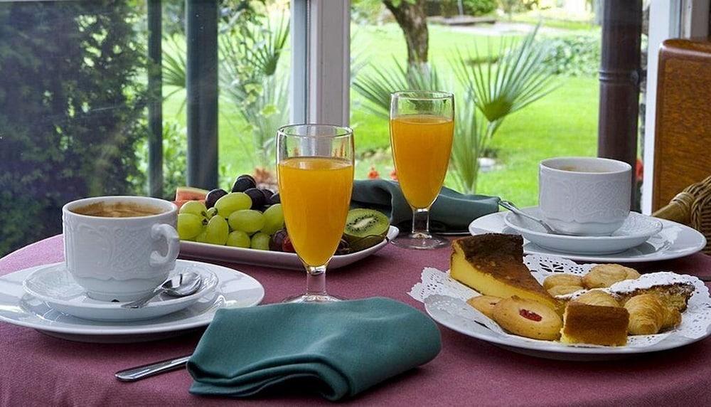 Hotel Virxe Da Cerca By Pousadas De Compostela Santiago de Compostela Luaran gambar