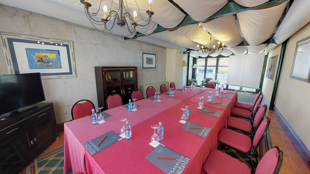 Hotel Virxe Da Cerca By Pousadas De Compostela Santiago de Compostela Luaran gambar