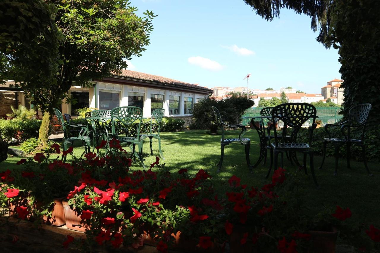 Hotel Virxe Da Cerca By Pousadas De Compostela Santiago de Compostela Luaran gambar