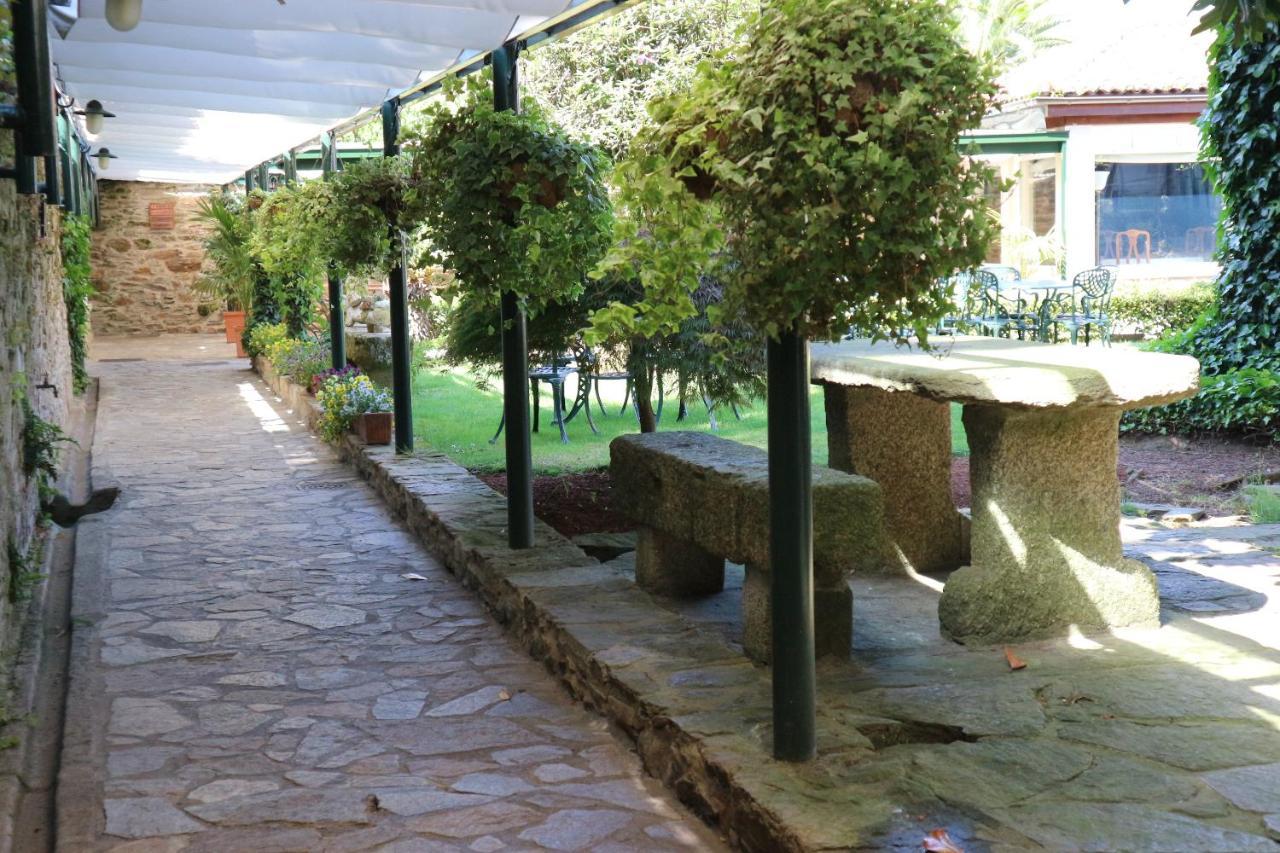 Hotel Virxe Da Cerca By Pousadas De Compostela Santiago de Compostela Luaran gambar