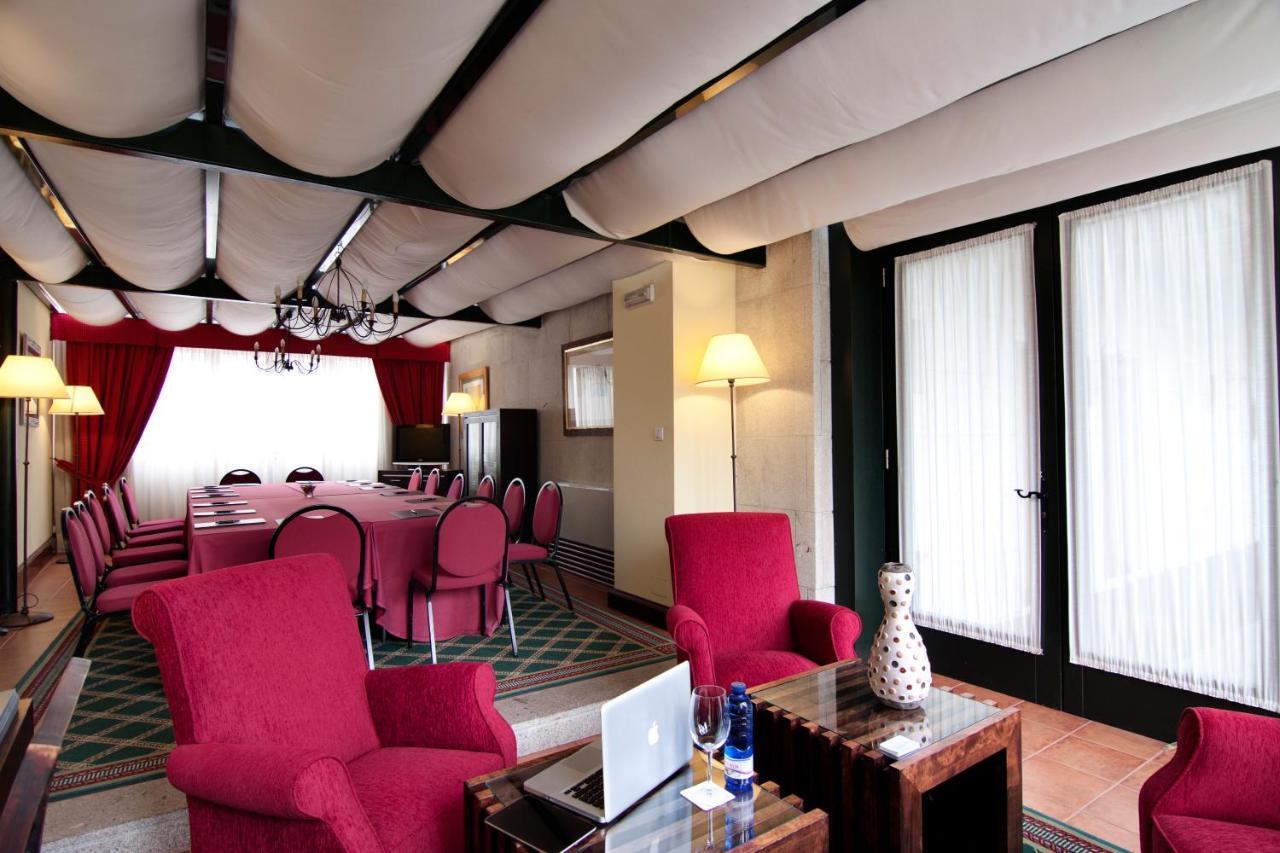 Hotel Virxe Da Cerca By Pousadas De Compostela Santiago de Compostela Luaran gambar